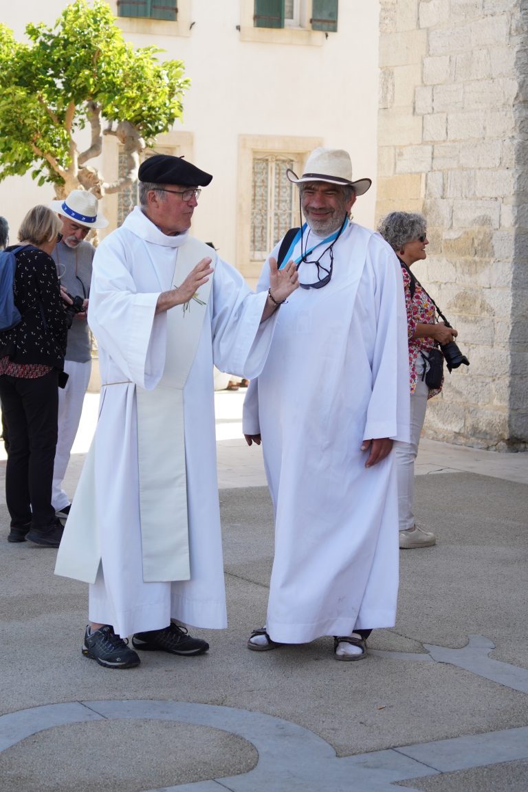 Street phtotgraphy. 2 priests in conversation